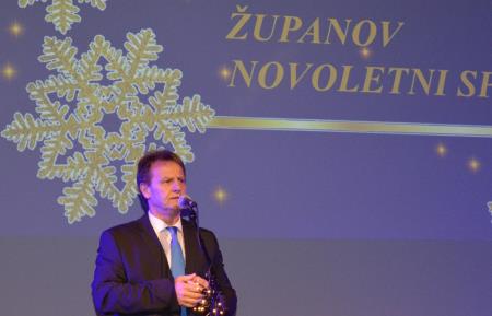 ŽUPANOV NOVOLETNI SPREJEM 5